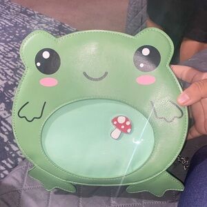 Green Frog Bag